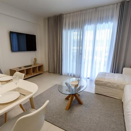 Itaka Familiy Apartments - Halkidiki Suites Com Nikiti  Ngoại thất bức ảnh