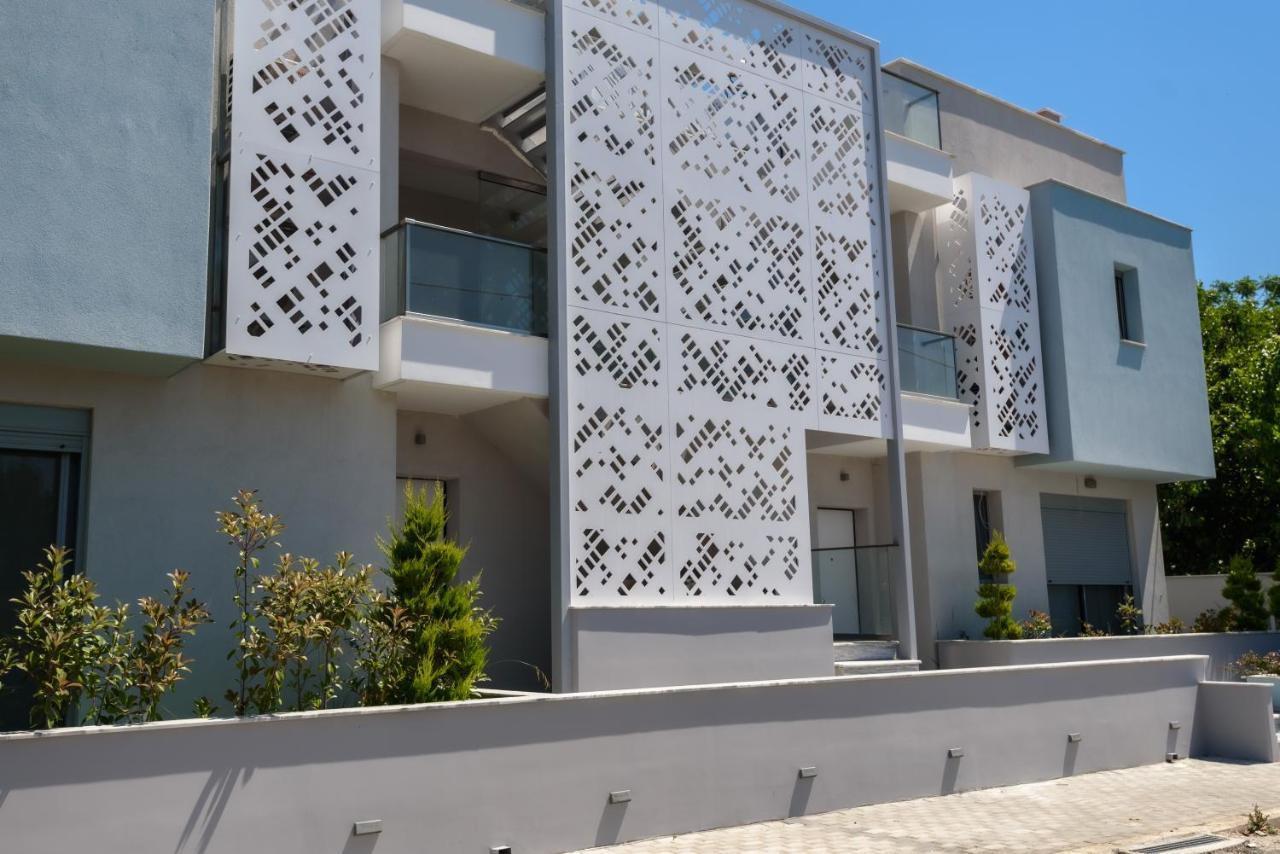 Itaka Familiy Apartments - Halkidiki Suites Com Nikiti  Ngoại thất bức ảnh